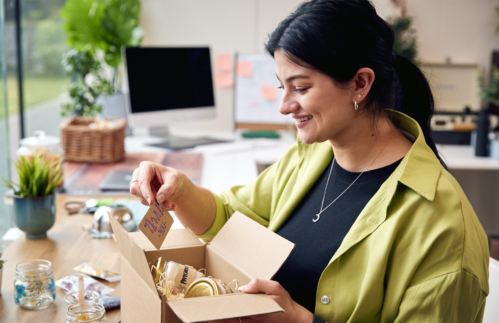 Kaip Juodojo penktadienio metu konkuruoti su dideliais prekių ženklais turint nedidelį biudžetą?